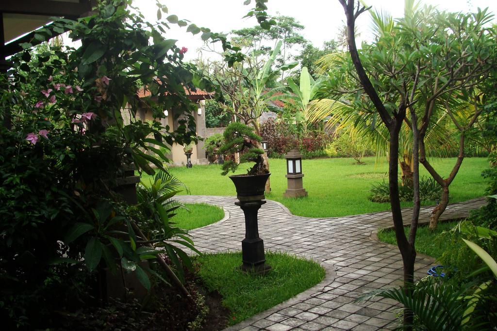 Doubleyou Homestay Pemuteran Esterno foto