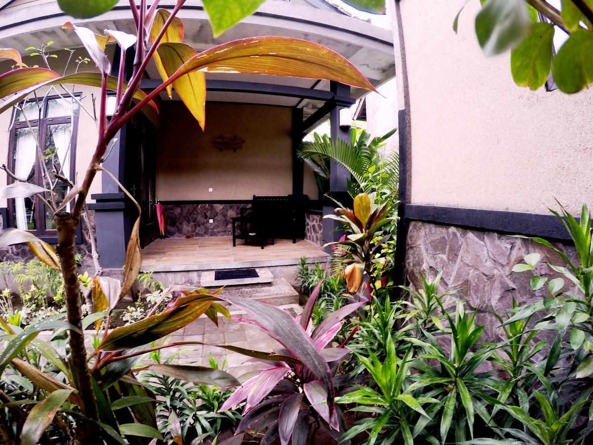 Doubleyou Homestay Pemuteran Esterno foto